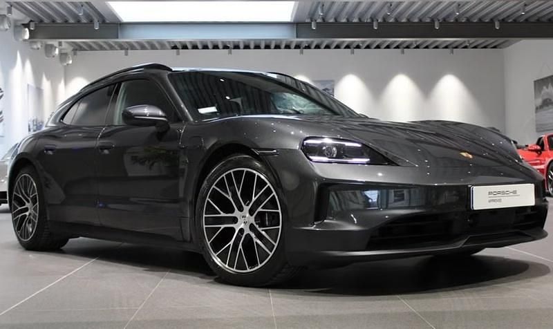 Vulkangrau Gebraucht 2025 Porsche Taycan Sport Turismo Kombi | 89.900 € - Bild 1/4