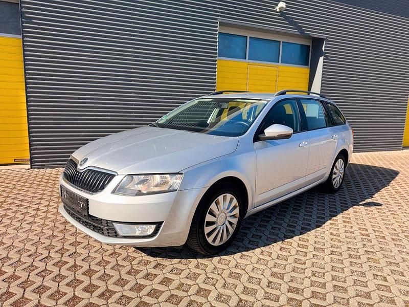 Gebraucht Skoda Octavia Ambition 116 PS (85 kW) 2014 Silber Kleinwagen