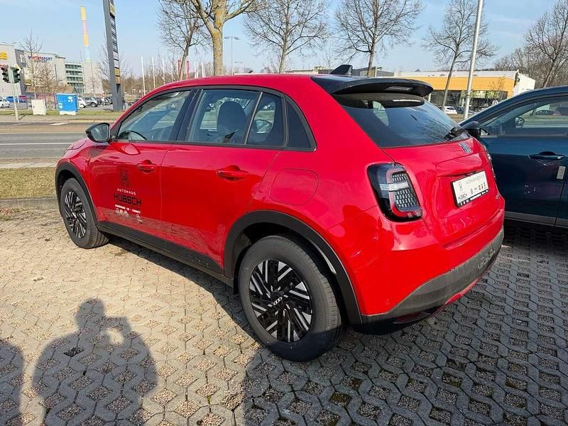 Neu Fiat 600 110 PS (80 kW) 2025 Rot SUV