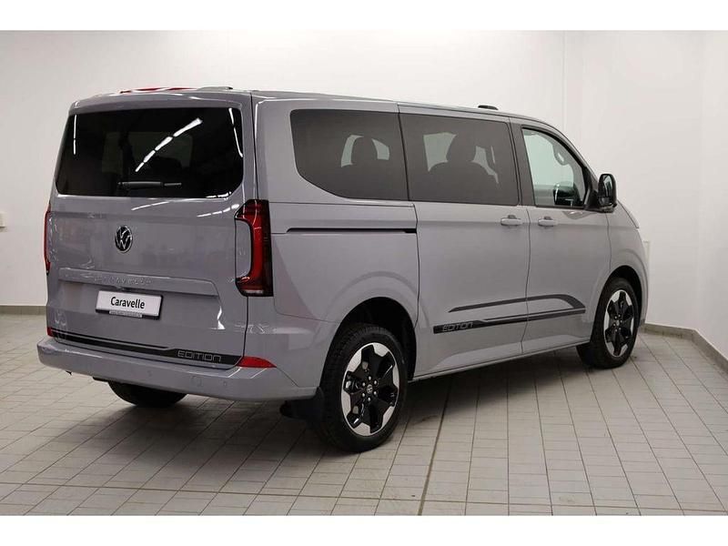 Neu VW Caravelle Edition 150 PS (110 kW) 2025 Grau Van / Kleinbus