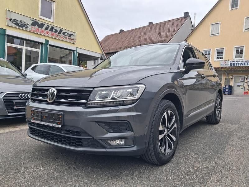 Grau Gebraucht 2019 VW Tiguan SUV | 16.980 € (Guter Preis) - Bild 1/4