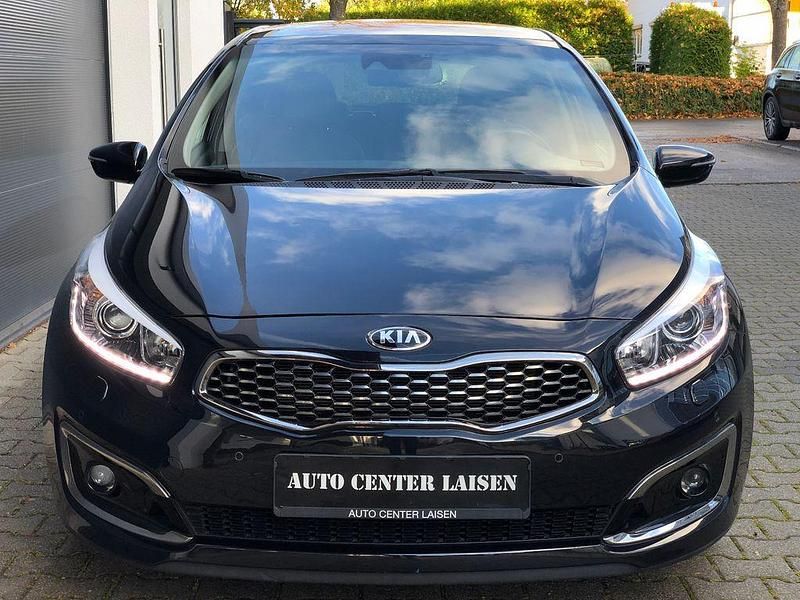 Gebraucht Kia Ceed Platinum Edition 135 PS (99 kW) 2017 Schwarz Kleinwagen