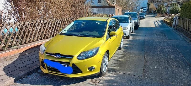 Gebraucht Ford Focus Titanium 150 PS (110 kW) 2011 Gold Limousine