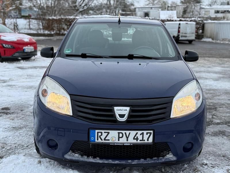 Second-hand Dacia Sandero 75 CP (55 kW) 2009 Albastru Berlinǎ