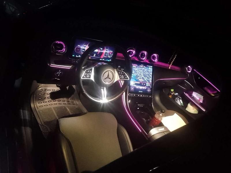 Schwarz Gebraucht 2023 Mercedes C200 Avantgarde Kombi | 31.500 € (Superpreis) - Bild 1/4