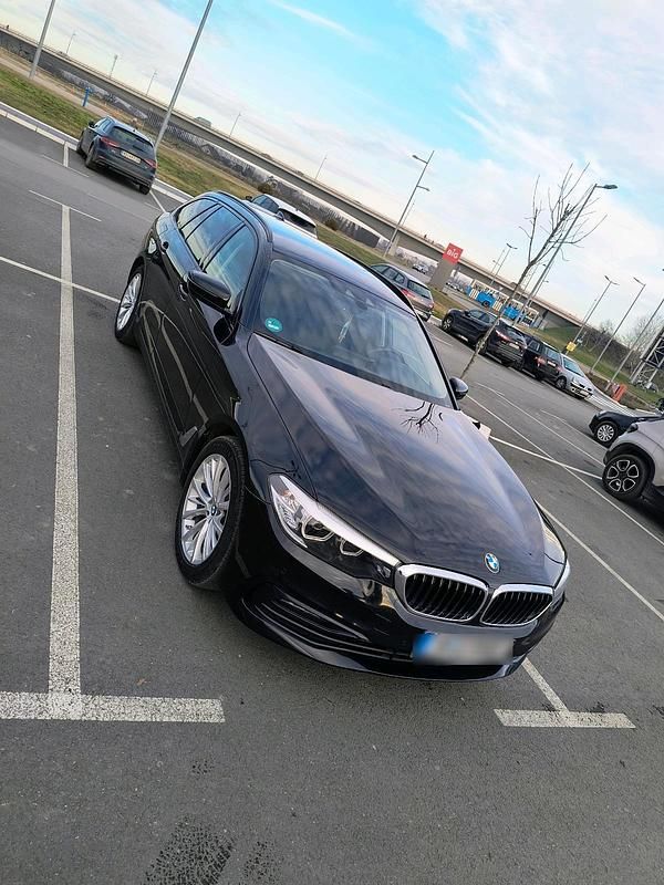 Gebraucht BMW 525 231 PS (169 kW) 2019 Schwarz Kombi