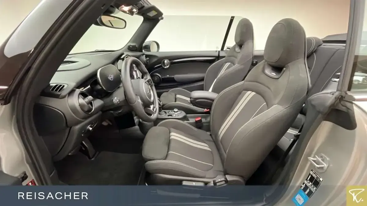 Gebraucht Mini John Cooper Works Cabriolet Essential 231 PS (169 kW) 2023 Silber Cabrio