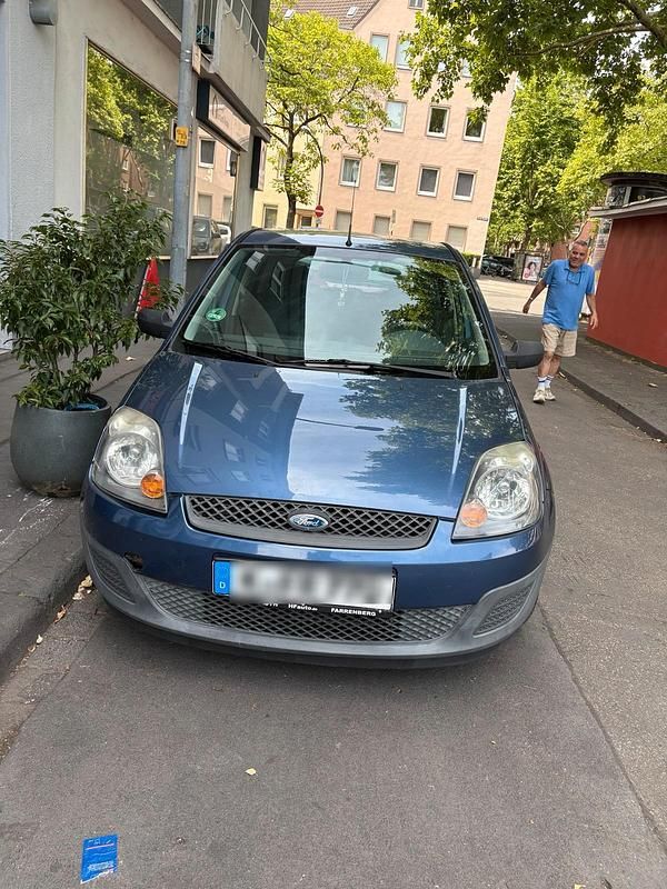 Blau Gebraucht 2006 Ford Fiesta Kleinwagen | 1.500 € (Guter Preis) - Bild 1/4