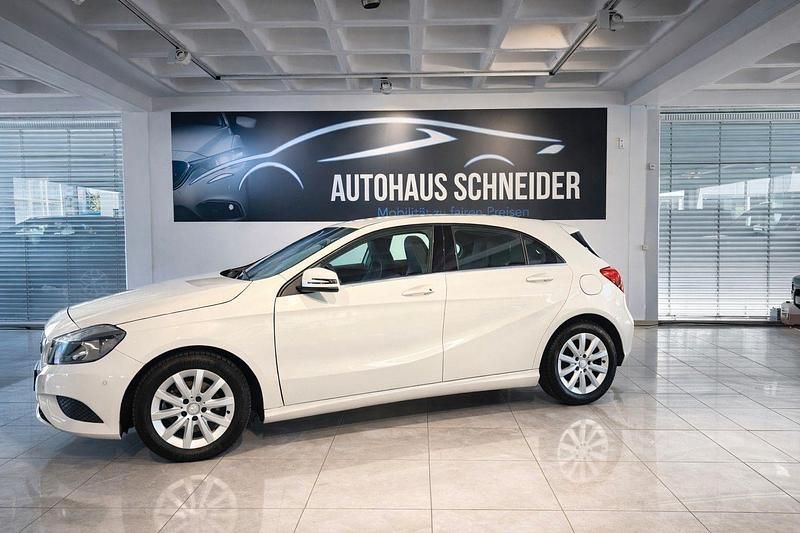 Gebraucht Mercedes A200 136 PS (100 kW) 2014 Weiß Limousine