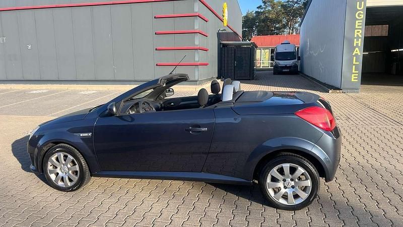Gebraucht Opel Tigra Cosmo 90 PS (66 kW) 2006 Grau Cabrio