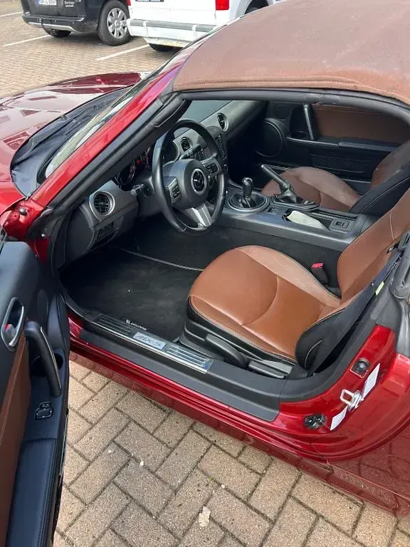 Używany Mazda MX5 126 KM (92 kW) 2013 Czerwony Kabriolet
