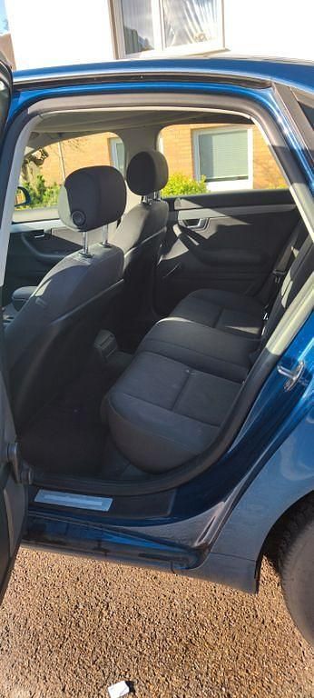 Gebraucht Audi A4 131 PS (96 kW) 2006 Blau Limousine
