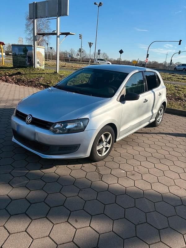 Gebraucht VW Polo 75 PS (55 kW) 2011 Silber Kleinwagen