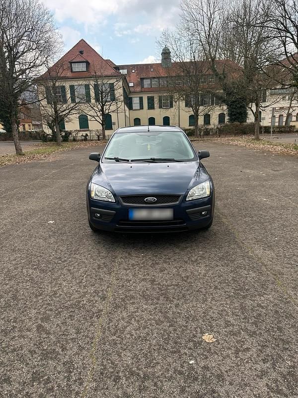Second-hand Ford Focus 105 CP (77 kW) 2006 Albastru Break