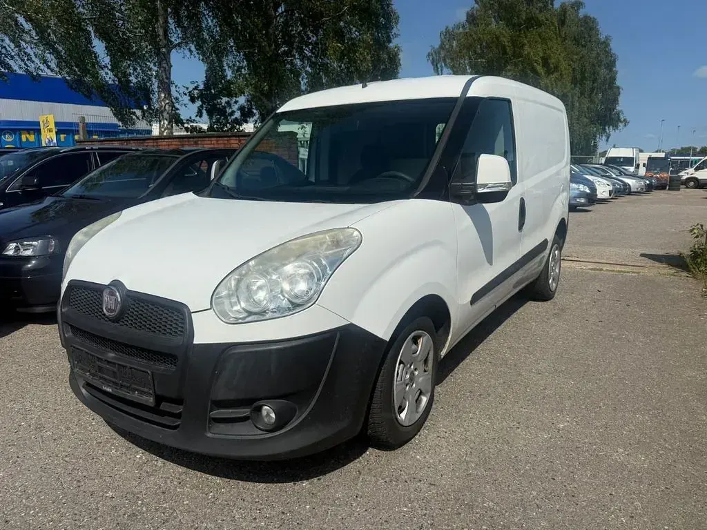 Gebraucht Fiat Doblò 90 PS (66 kW) 2014 Weiß Van / Kleinbus