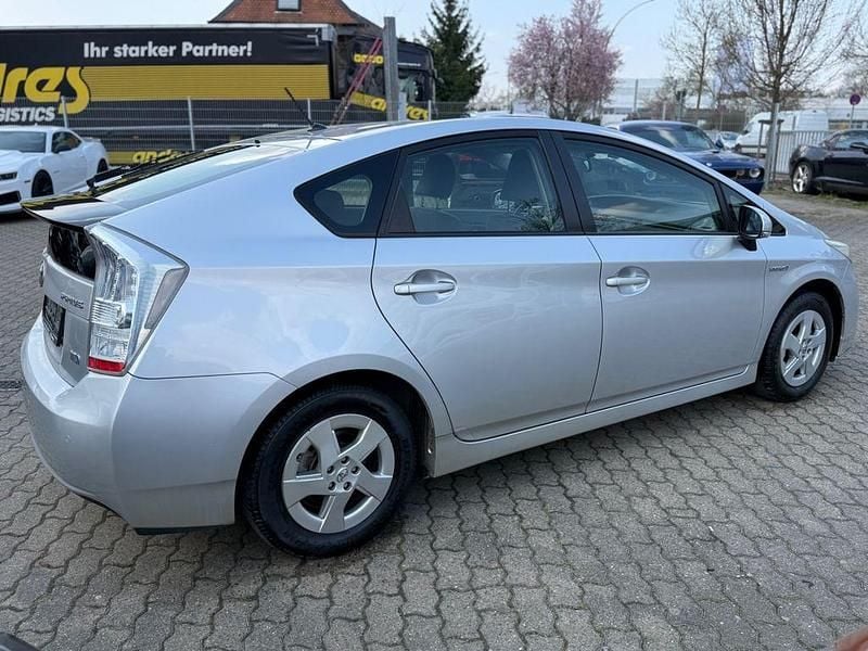 Gebraucht Toyota Prius 99 PS (72 kW) 2010 Grau Kleinwagen