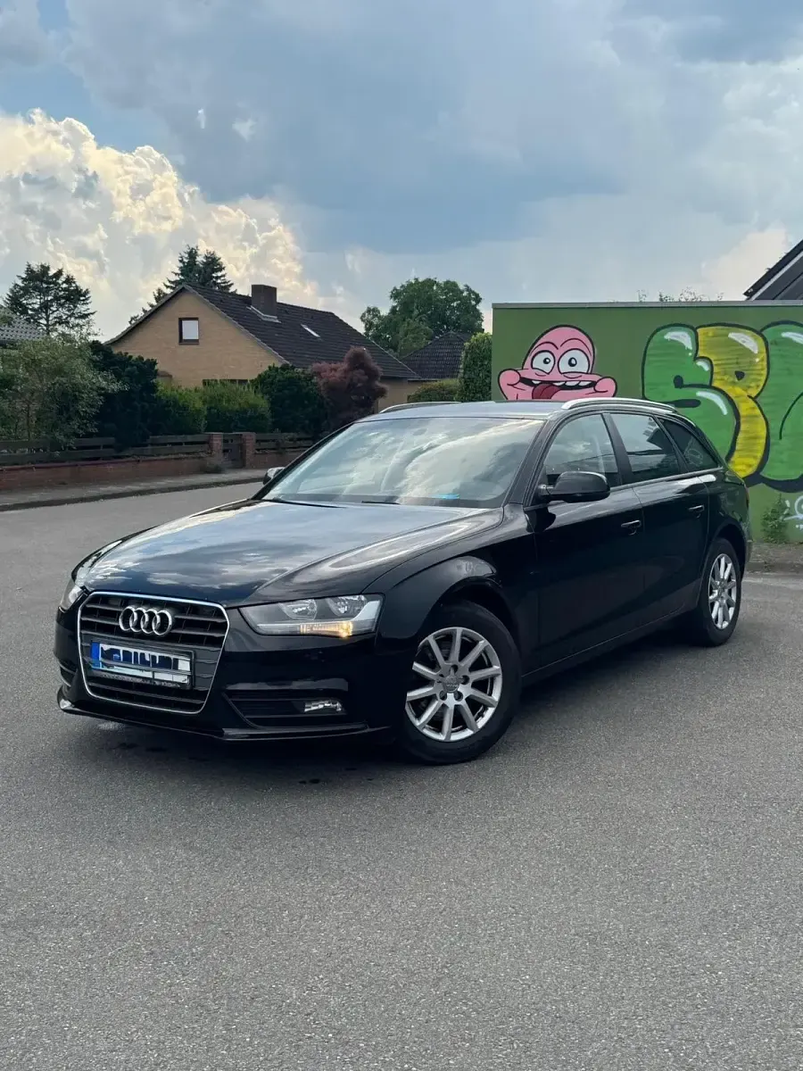 Gebraucht Audi A4 150 PS (110 kW) 2015 Schwarz Kombi