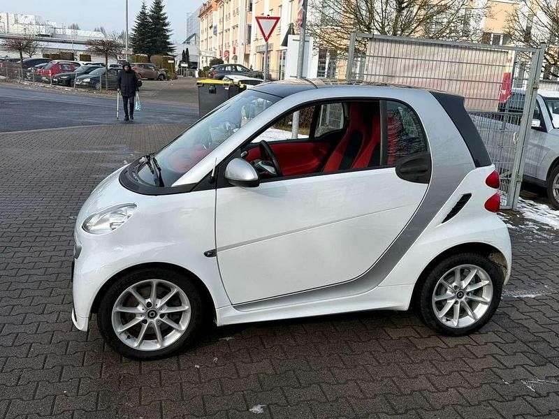 Gebraucht Smart ForTwo Coupé 71 PS (52 kW) 2013 Weiß Coupé