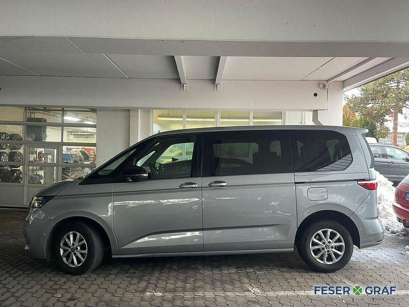 Gebraucht VW Multivan Life 150 PS (110 kW) 2024 Monosilber metallic Van