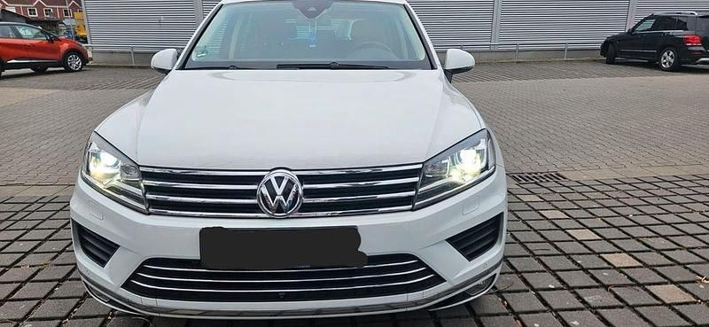 Gebraucht VW Touareg Terrain Tech 262 PS (192 kW) 2014 Weiß SUV