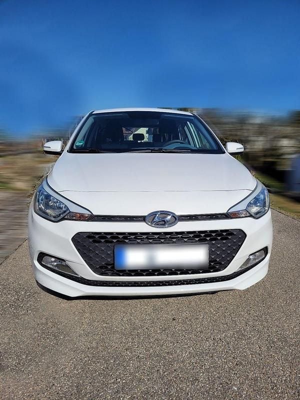 Gebraucht Hyundai i20 GO! 75 PS (55 kW) 2016 Weiß Kleinwagen