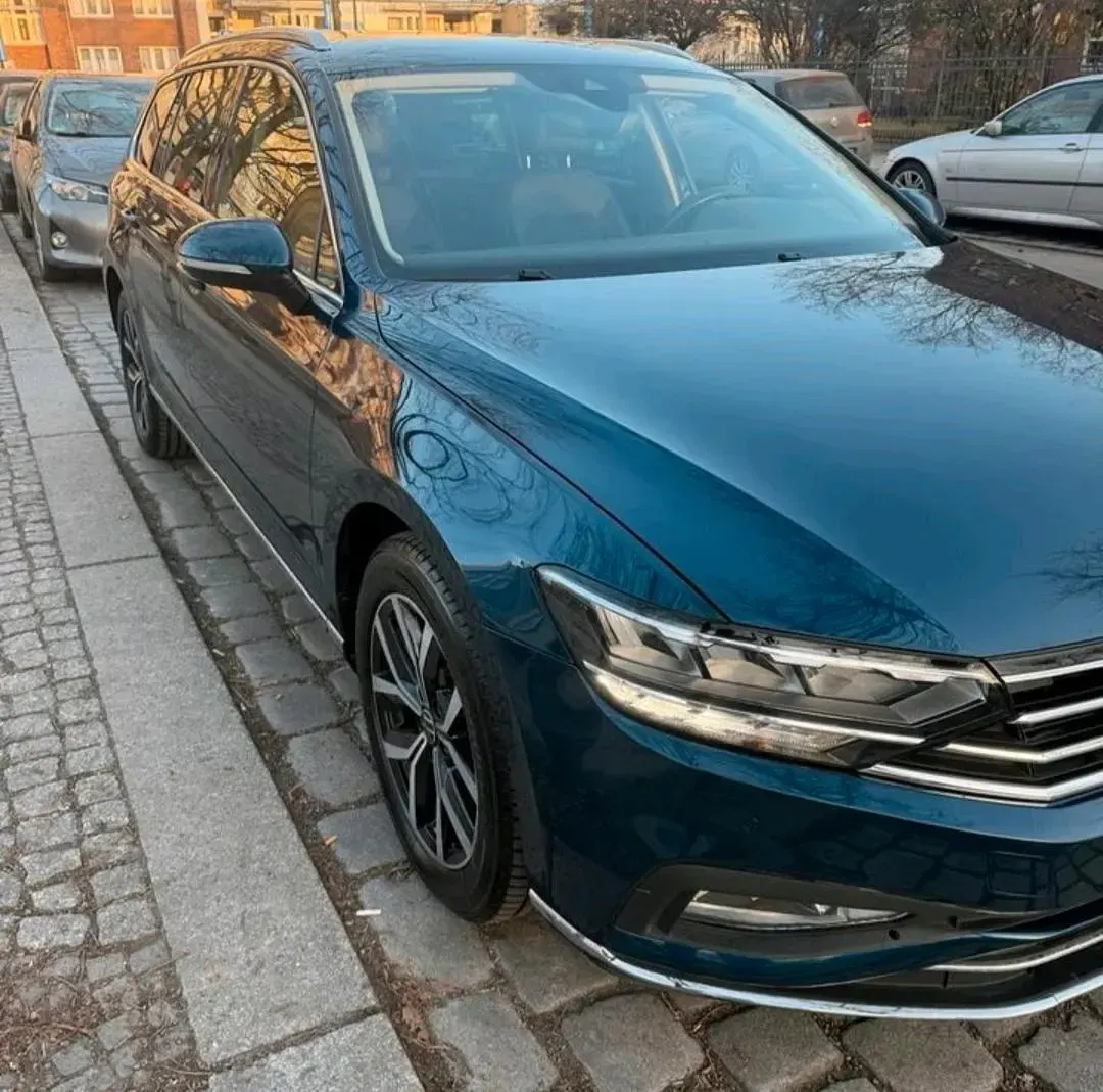 Gebraucht VW Passat 200 PS (147 kW) 2022 Blau Kombi