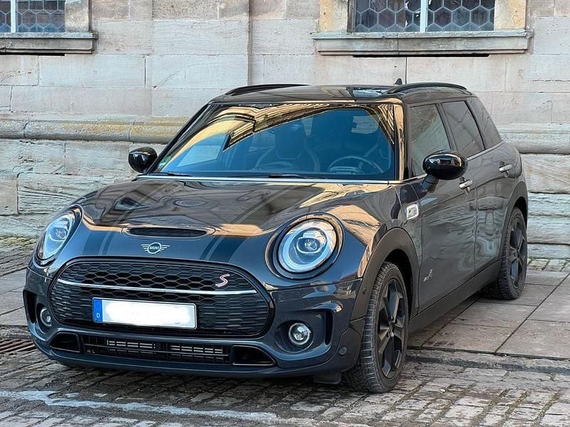 Grau Gebraucht 2021 Mini Cooper S Clubman Kombi | 24.500 € (Fairer Preis) - Bild 1/4