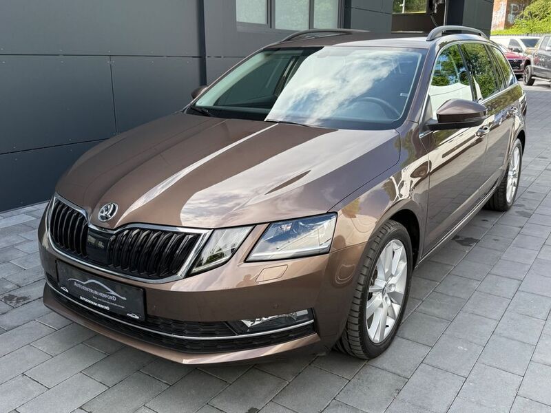 Braun Gebraucht 2018 Skoda Octavia Style Kombi | 19.999 € (Teuer) - Bild 1/4