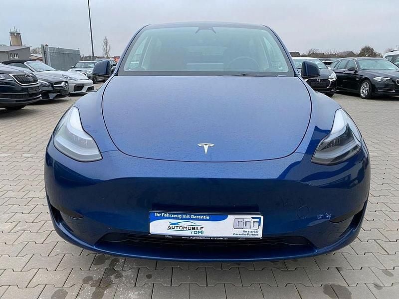 Blau Gebraucht 2023 Tesla Model Y RWD SUV | 28.999 € (Guter Preis) - Bild 1/4