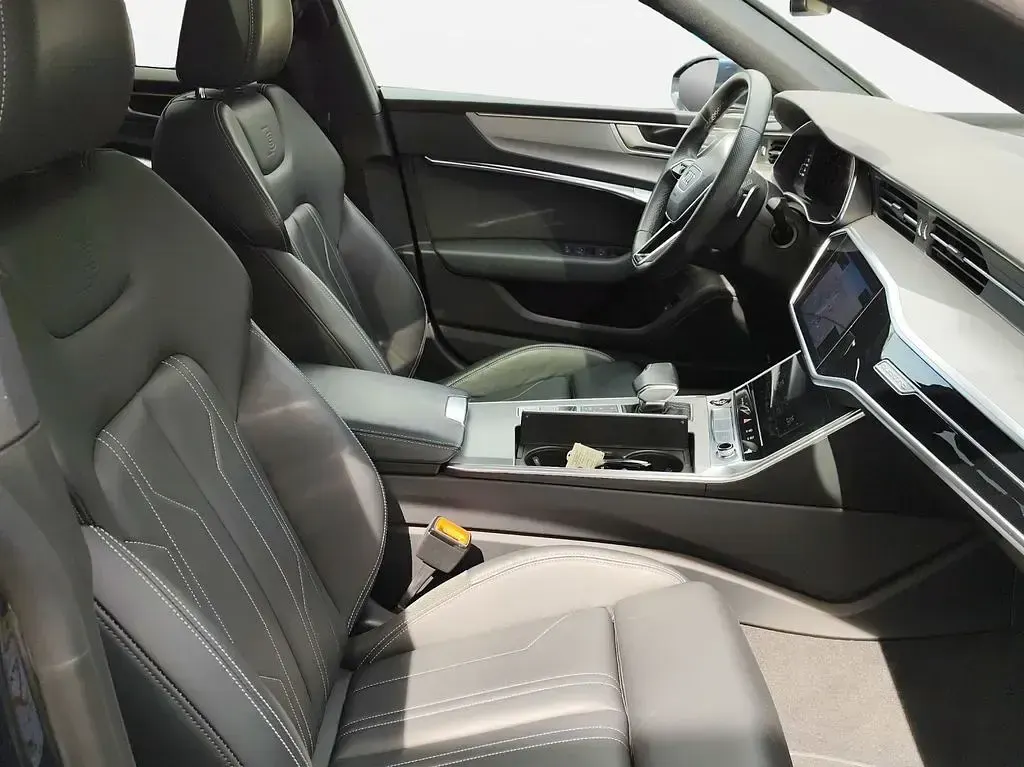 Gebraucht Audi A7 S-Line 265 PS (194 kW) 2023 Firmamentblau metallic Limousine