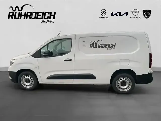 Gebraucht Opel Combo Basis 102 PS (75 kW) 2024 Weiß Van / Kleinbus