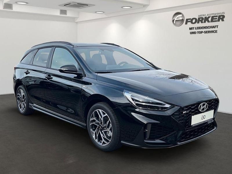 Neu Hyundai i30 N Line 150 PS (110 kW) 2026 Schwarz Limousine
