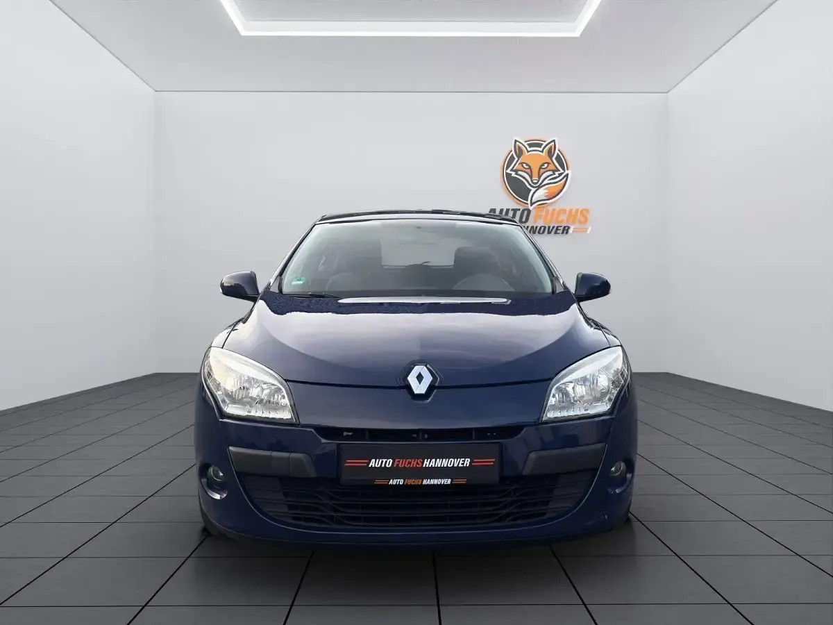 Gebraucht Renault Mégane Expression 101 PS (74 kW) 2009 Blau Limousine
