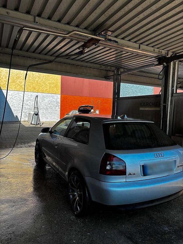 Gebraucht Audi A3 130 PS (95 kW) 2002 Silber Kleinwagen