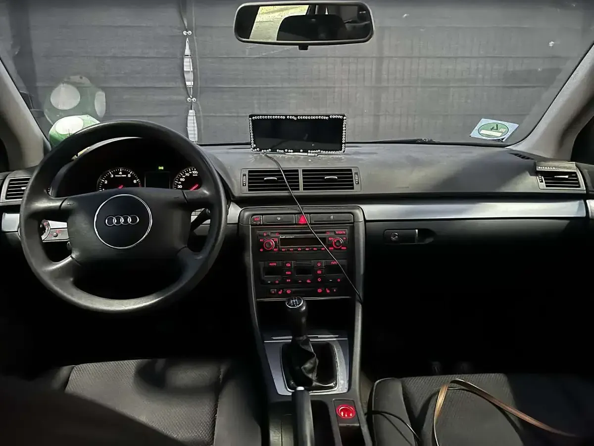 Gebraucht Audi A4 102 PS (75 kW) 2004 Limousine