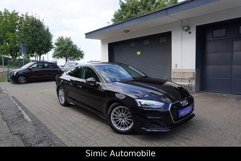 Schwarz Gebraucht 2022 Audi A5 Sportback Sport Kleinwagen | 28.650 € (Superpreis) - Bild 1/4