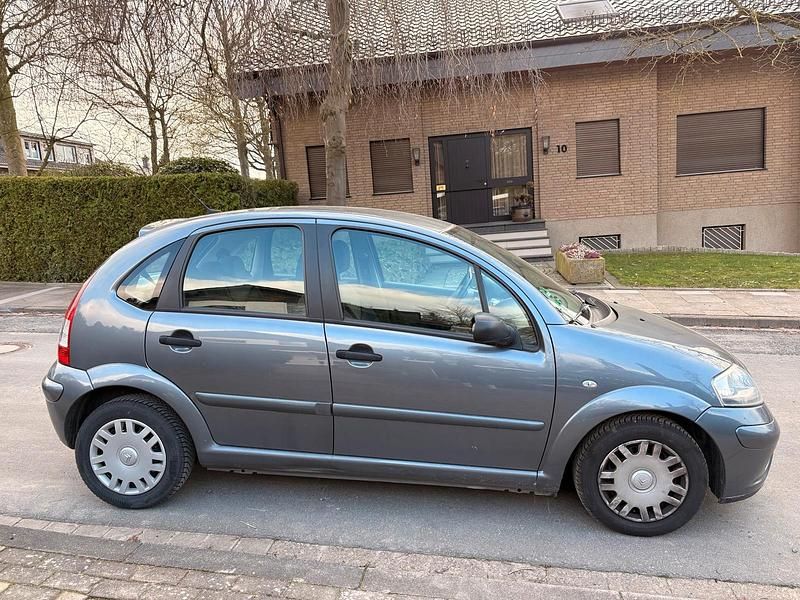 Second-hand Citroën C3 Tonic 60 CP (44 kW) 2009 Argintiu Berlinǎ