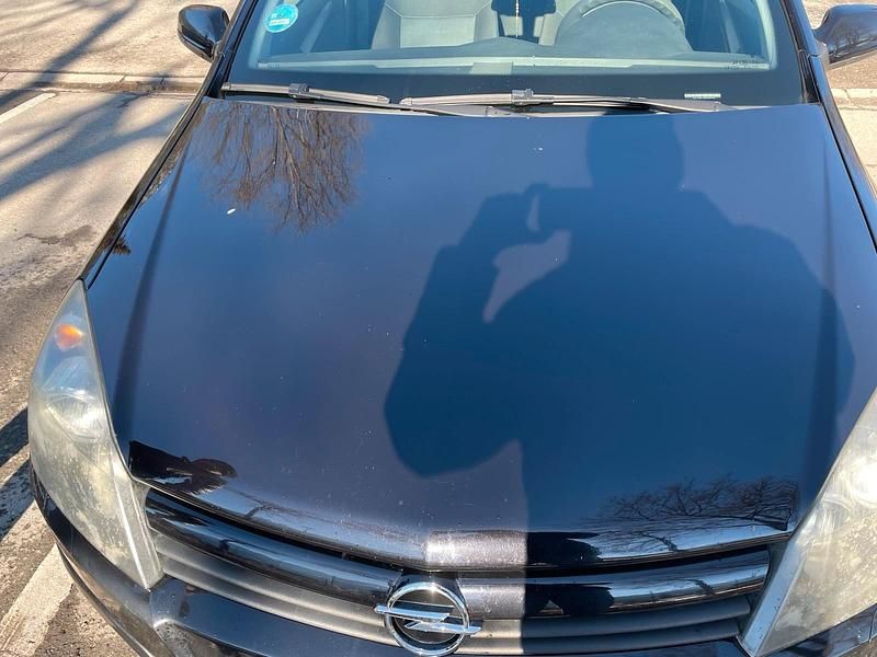 Gebraucht Opel Astra 105 PS (77 kW) 2005 Schwarz Limousine