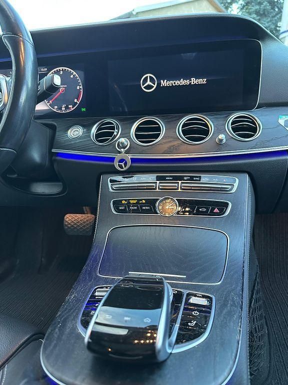 Gebraucht Mercedes E400 Avantgarde 340 PS (250 kW) 2018 Silber Kombi