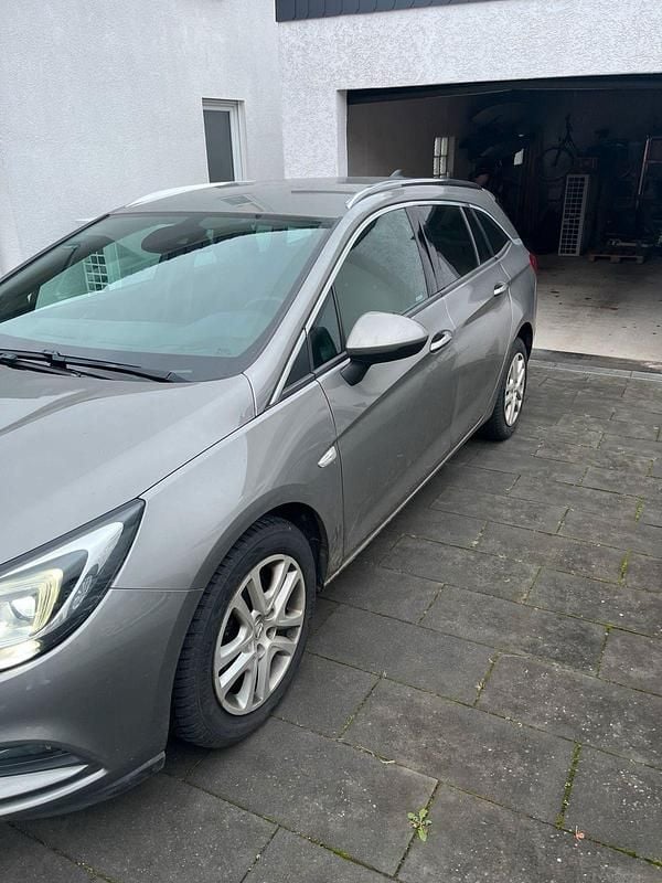 Gebraucht Opel Astra 136 PS (100 kW) 2016 Braun Kombi