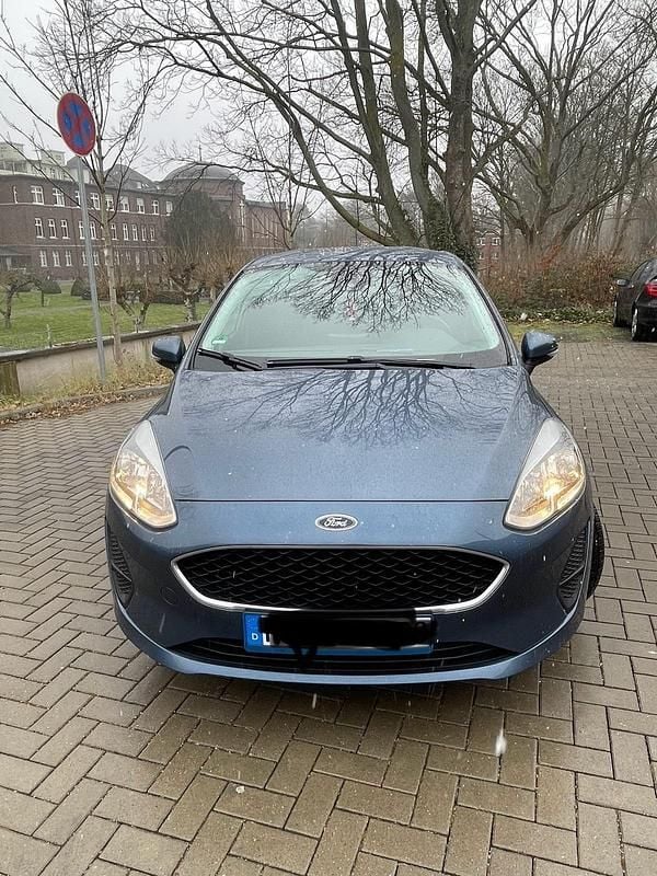 Blau Gebraucht 2019 Ford Fiesta Limousine | 11.500 € (Fairer Preis) - Bild 1/4