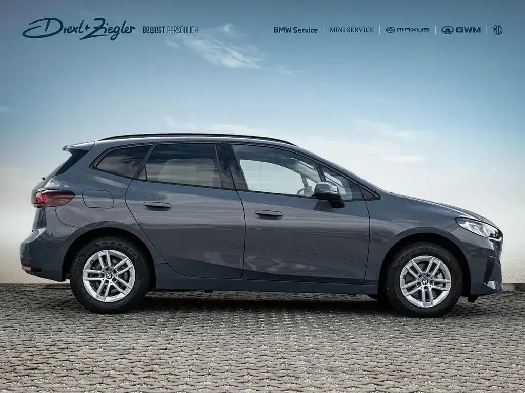 Używany BMW 220 Active Tourer Performance 170 KM (125 kW) 2025 Brązowy Minivan