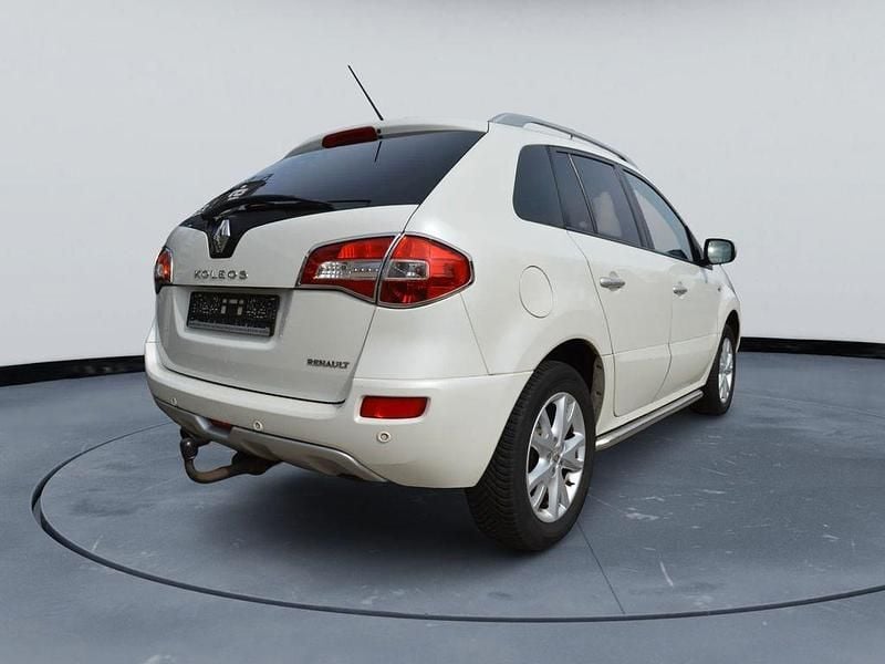 Gebraucht Renault Koleos Dynamique 150 PS (110 kW) 2010 Weiß SUV