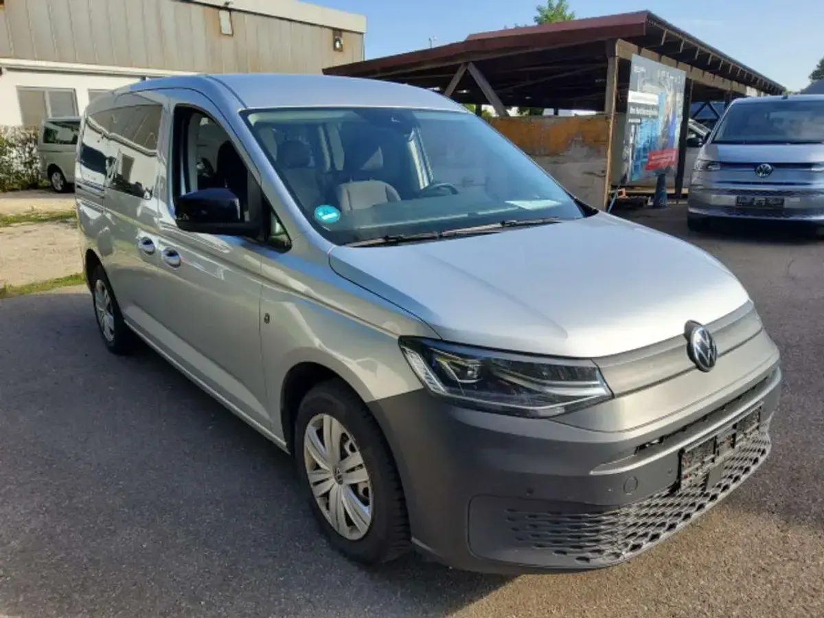 Gebraucht VW Caddy 122 PS (89 kW) 2023 Reflexsilber metallic Van / Kleinbus