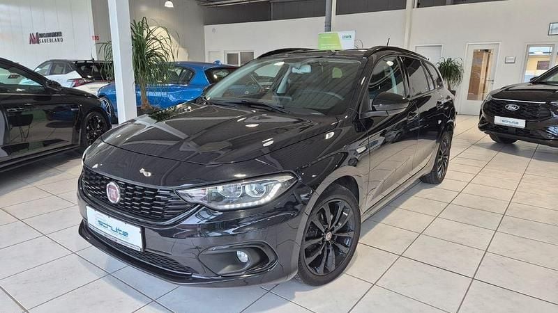 Schwarz Gebraucht 2018 Fiat Tipo S Limousine | 9.990 € (Etwas zu teuer) - Bild 1/4