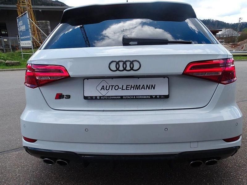 Gebraucht Audi S3 Sport 300 PS (220 kW) 2019 Weiß Limousine