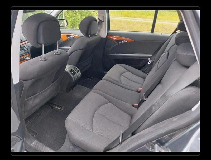 Gebraucht Mercedes E220 170 PS (125 kW) 2008 Grau Kombi