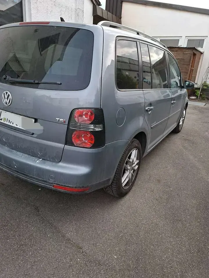 Gebraucht VW Touran Freestyle 140 PS (102 kW) 2009 Grau Van / Kleinbus