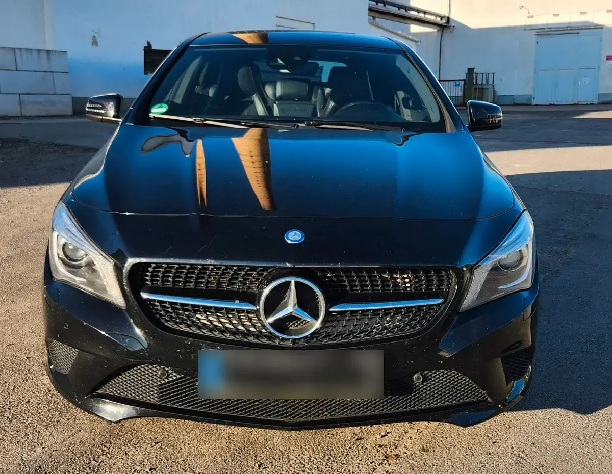 Gebraucht Mercedes CLA200 Shooting Brake 156 PS (114 kW) 2016 Schwarz Kombi