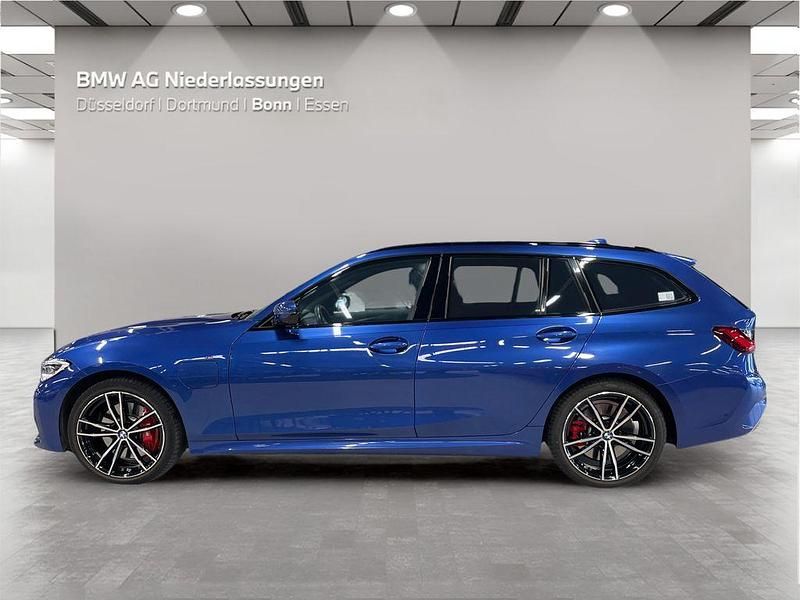 Gebraucht BMW 330e M Sport 292 PS (214 kW) 2020 Blau Kombi